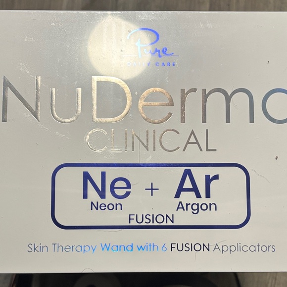 Pure Daily Care NuDerma Clinical Skin Therapy Wand